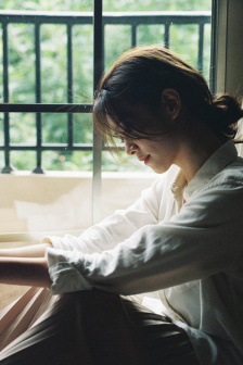 女子跳舞坠楼事件现新疑点